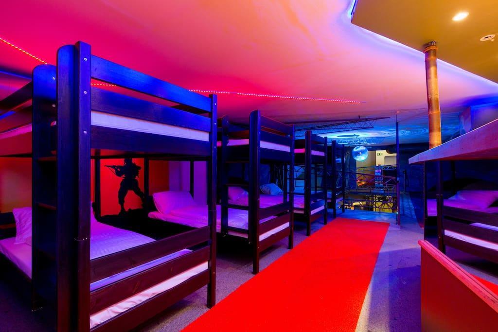 The Bachelor Bar - Bunker | Private Club Villa Budapest Luaran gambar