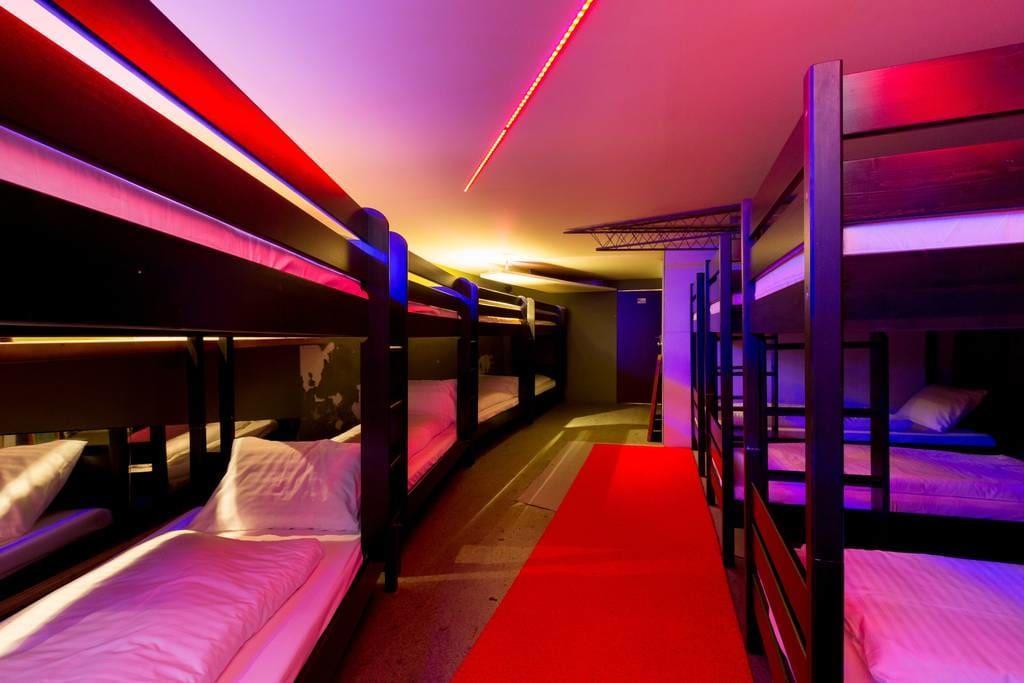 The Bachelor Bar - Bunker | Private Club Villa Budapest Luaran gambar